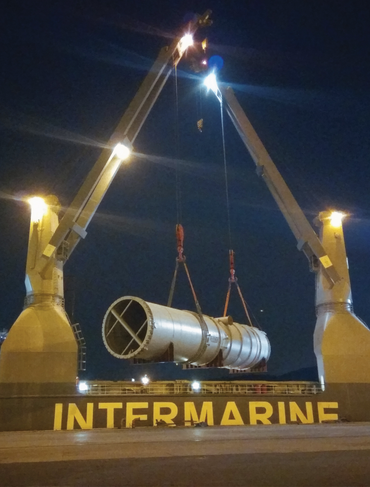 RECEIVING COKE FRACTIONATOR AT HALDIA PORT